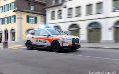 Rapperswil-Jona SG – Verkehrsunfall bei Flucht vor Polizei