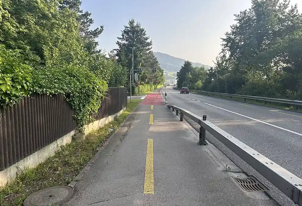 Hurden SZ – Fahrradfahrer bei Kollision verletzt – Zeugenaufruf