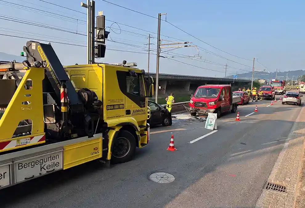 St. Margrethen SG – Unfall zwischen Auto und Lieferwagen