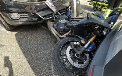 Zwingen BL – Auffahrkollision mit drei involvierten Fahrzeugen