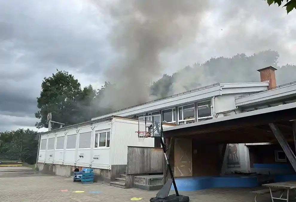 Diepflingen BL – Dachstockbrand in Schule