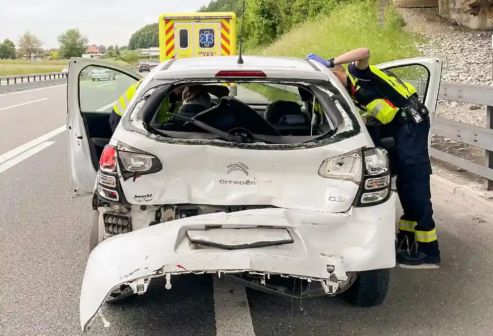Vier Verletzte bei einem Unfall auf der A12 in Châtel-St-Denis – Freiburg