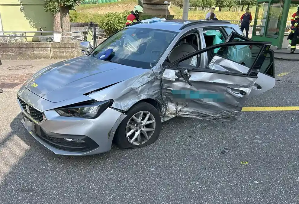 Aarburg AG – Heftige Kollision auf Gegenfahrbahn