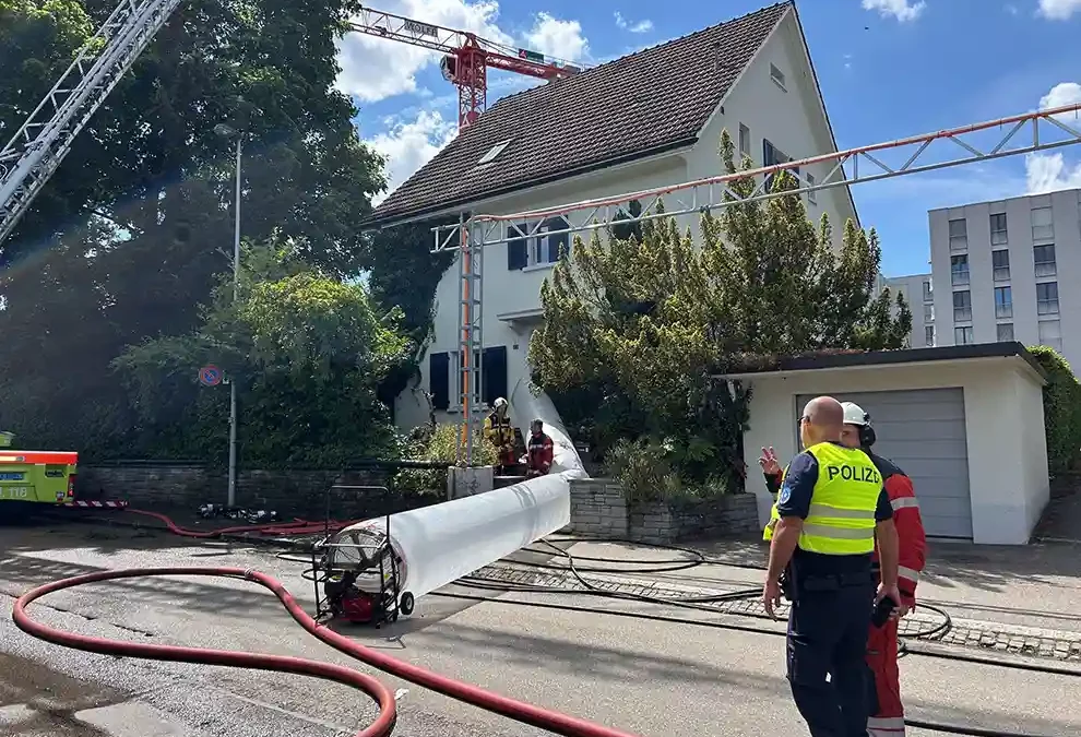 Bülach ZH – Brand in Einfamilienhaus