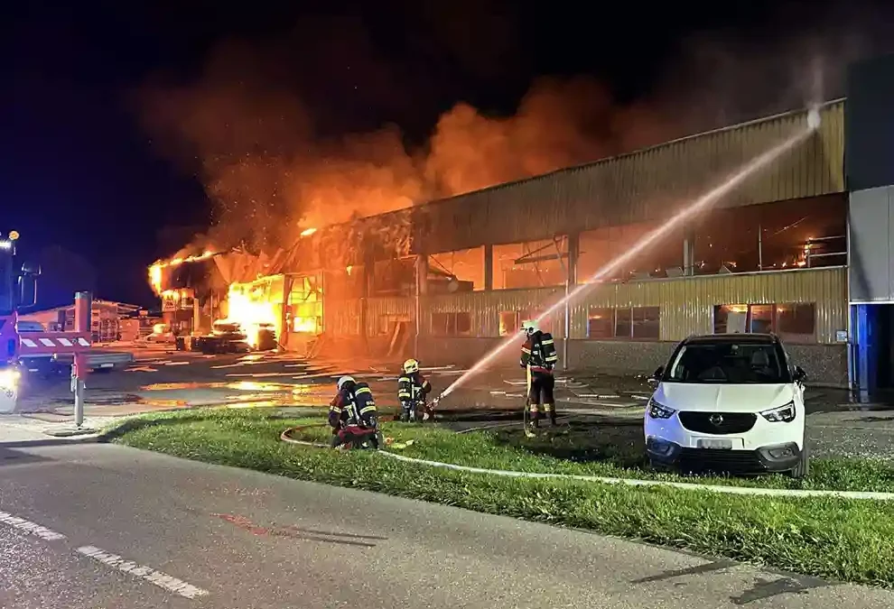 Freiburg – Brand eines Unternehmens in Murist