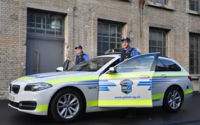 Unterentfelden AG – Kollision zwischen PW und Fussgängerin